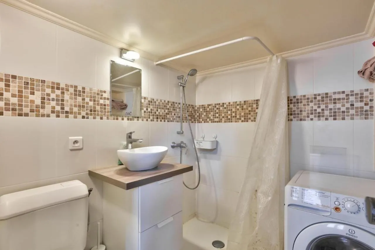 Nice Apartment For 2 - Montmartre Paris 18E 0*,  France